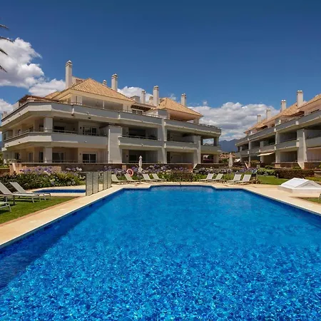 Apartment Appt 311 Heaven Beach-paseo-all Year Heated Pool-free Bikes Estepona