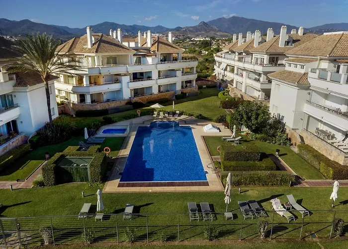 Appt 311 Heaven Beach-paseo-all Year Heated Pool-free Bikes Estepona