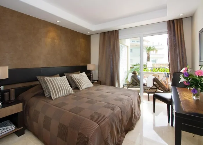 Appt 311 Heaven Beach-paseo-all Year Heated Pool-free Bikes Apartment Estepona